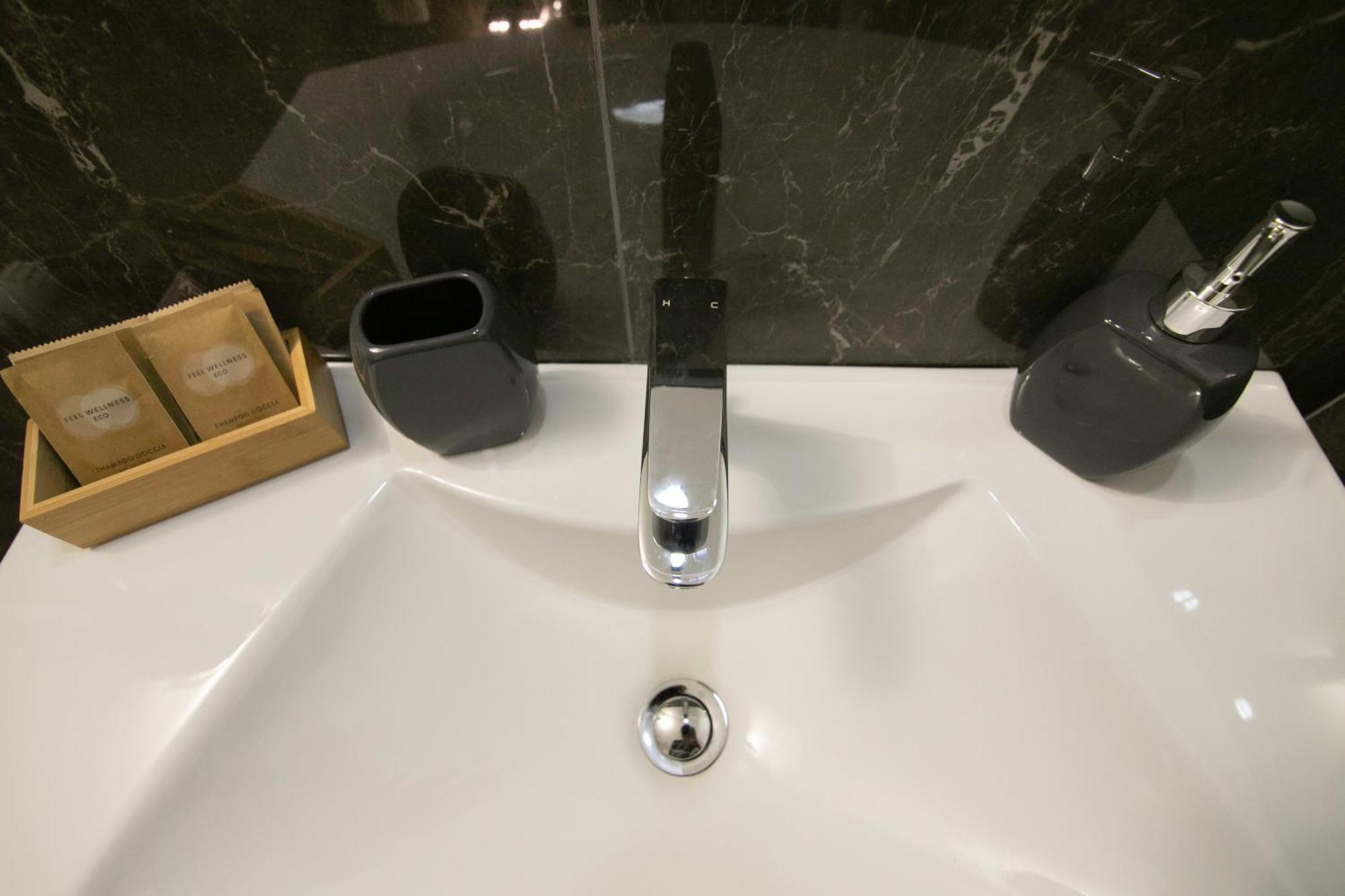 Villareale47 Luxury Suites & Rooms 巴勒莫 外观 照片