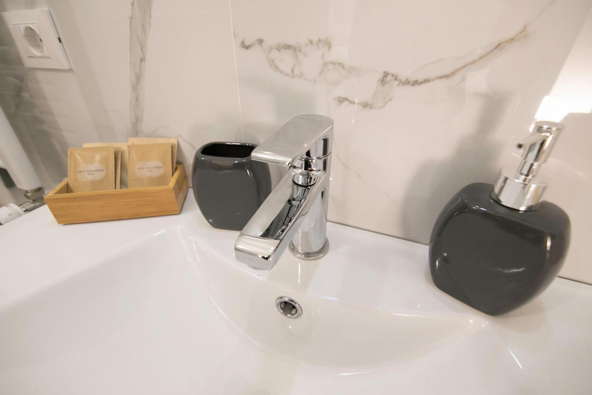 Villareale47 Luxury Suites & Rooms 巴勒莫 外观 照片